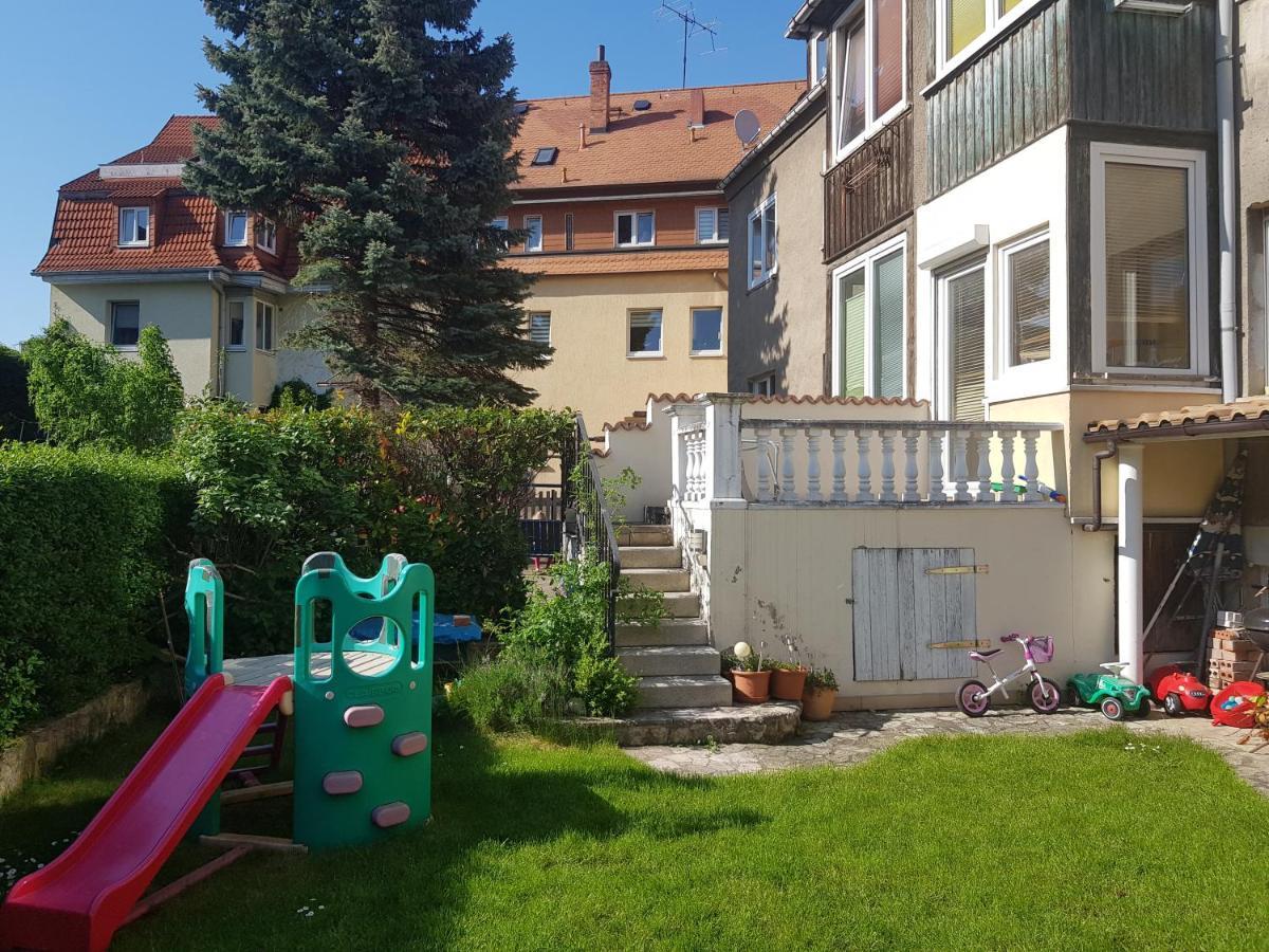 Apartment Am Suedpark Erfurt - Inkl Garten Mit Sitzlounge - Zentrumsnah Exterior photo